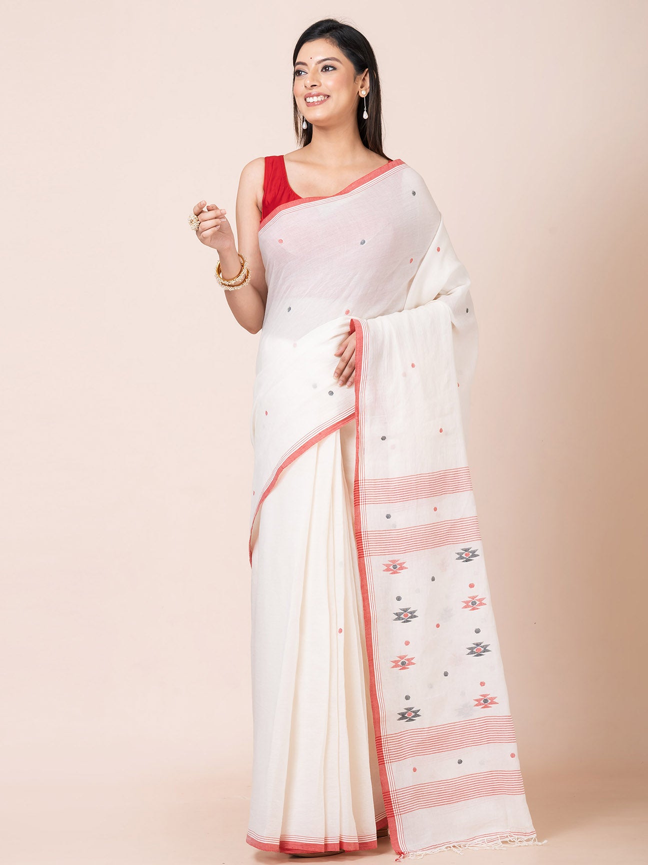 Mogra Bliss - Pure Cotton Saree With Jamdani Motifs || Off - white