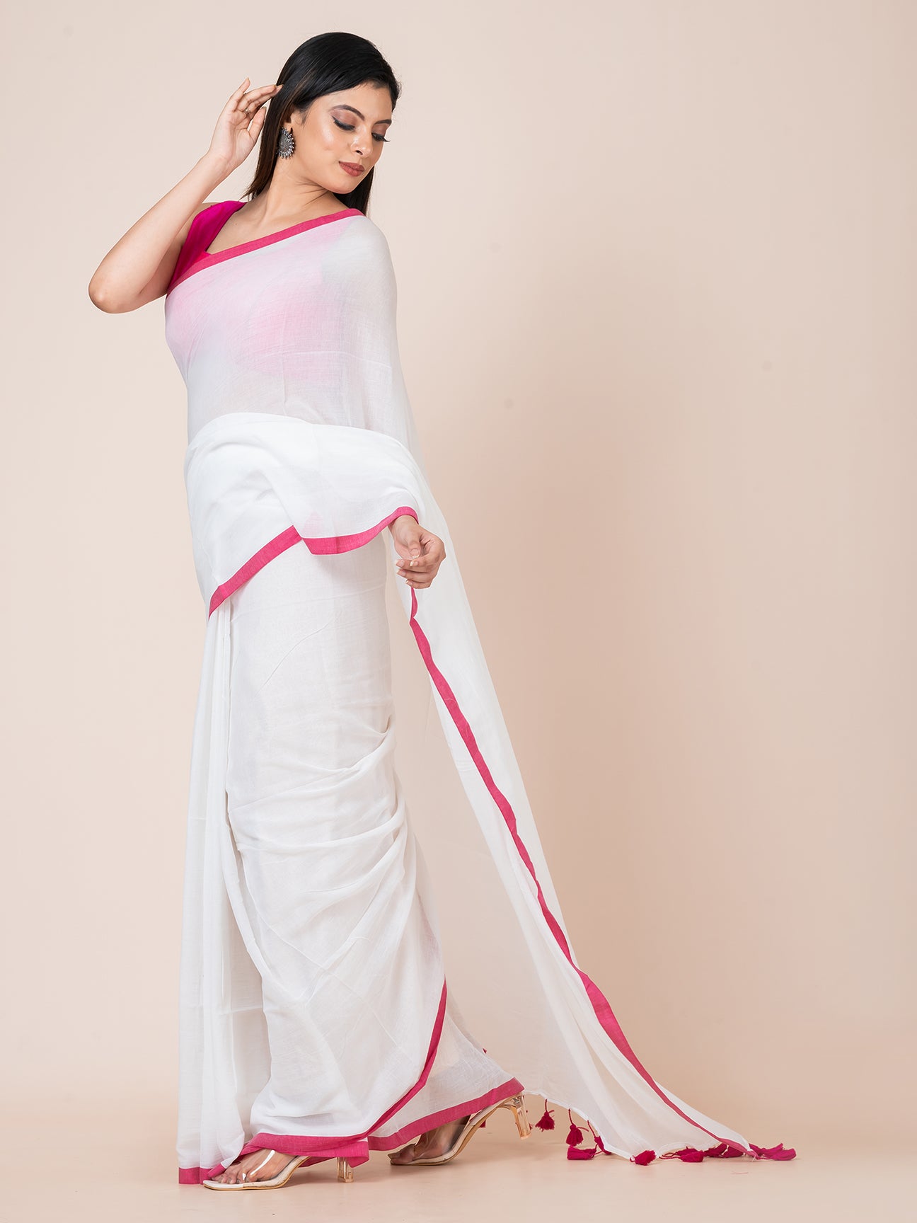 Daisy - Pure cotton solid saree with contrast border and contrast tassels || White